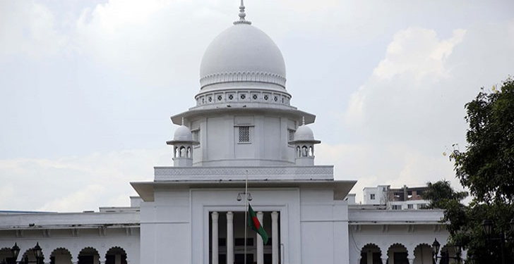 হঠাৎ হাইকোর্টের এজলাসে এসে কিশোরী বললেন ‘আমি ধর্ষণের শিকার, বিচার চাই’