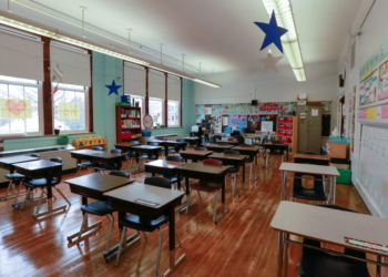 A view shows a classroom one day before the return of the students to school after the coronavirus disease (COVID-19) restrictions were adjusted, in Louisville, Kentucky, U.S. March 16, 2021.  REUTERS/Amira Karaoud