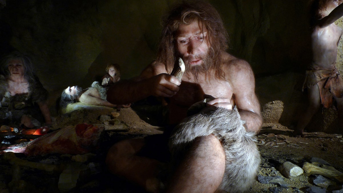 Neanderthal family 