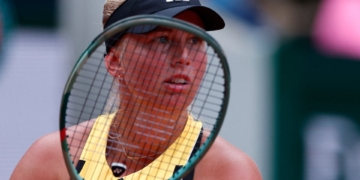 আহত ওসাকা অবসর নেওয়ার পরে টাসন অকল্যান্ড শিরোপা জিতেছেন