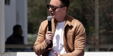 ইকুয়েডরের নোবোয়া ভারপ্রাপ্ত রাষ্ট্রপতির নাম ঘোষণা করেছেন যাতে তিনি প্রচারণা চালাতে পারেন