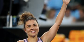 পাওলিনি অস্ট্রেলিয়ান ওপেনের দ্বিতীয় রাউন্ডে ওয়েইকে খুঁজে পেয়েছেন