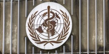 বিশ্ব স্বাস্থ্য সংস্থা থেকে যুক্তরাষ্ট্রকে বেরিয়ে যাওয়ার নির্দেশ দিয়েছেন ট্রাম্প