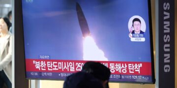 ট্রাম্পের ফেরার আগেই স্বল্প পাল্লার ক্ষেপণাস্ত্র নিক্ষেপ করেছে উত্তর কোরিয়া