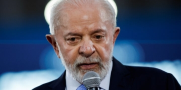 ব্রাজিলের লুলা মেটা ফ্যাক্ট-চেকিং পরিবর্তনকে ‘অত্যন্ত গুরুতর’ বলে অভিহিত করেছেন