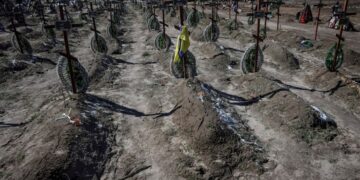 বন্দী ইউক্রেনীয় সৈন্যদের রুশ মৃত্যুদন্ড কার্যকরের ‘উদ্বেগজনক বৃদ্ধি’ জানিয়েছে জাতিসংঘের সংস্থা