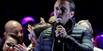 ড্যানিয়েল নোবোয়া নিরাপত্তার প্রতিশ্রুতিতে ইকুয়েডরের প্রেসিডেন্ট নির্বাচনে জয়ী হবেন বলে আশা করা হচ্ছে