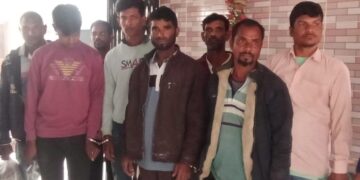 সাঁথিয়ায় পূর্ববিরোধের জেরে হামলা, ভাংচুর ও লুটপাটের অভিযোগে ৮ জন আটক 