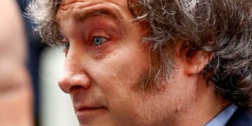 ক্রিপ্টো কারেন্সির পক্ষে বলার জন্য আর্জেন্টিনার বিরোধীরা মাইলিকে ইমপিচমেন্ট ট্রায়ালের হুমকি দিয়েছে