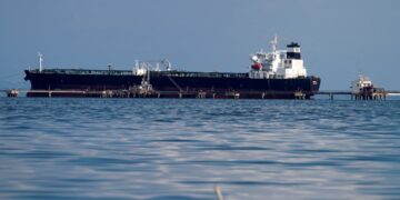 নির্বাচনী সংস্কারের অভাবের কারণে শেভরনের ভেনিজুয়েলার তেল লাইসেন্স বাতিল করেছেন ট্রাম্প