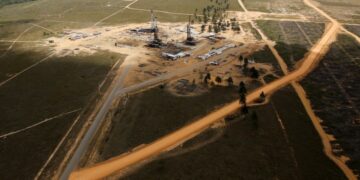 ভেনেজুয়েলার PDVSA আউটপুট হ্রাসের সাথে সাথে হালকা অপরিশোধিত আমদানি পুনরায় শুরু করেছে