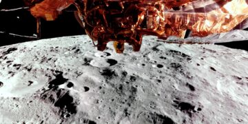 মার্কিন সংস্থা ফায়ারফ্লাই ব্লু ঘোস্ট মহাকাশযানের সাথে প্রথম চাঁদে অবতরণ করেছে