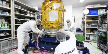 জাপানের অ্যাস্ট্রোস্কেল প্রতিরক্ষা ঠিকাদারে রূপান্তরিত হয়েছে