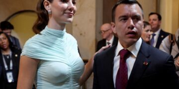 ইকুয়েডর মার্কিন সামরিক ঘাঁটি এবং ট্রাম্প মিত্রদের সাথে মুক্ত বাণিজ্য চুক্তি করেছে