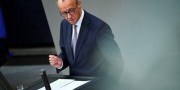 জার্মানির পার্লামেন্টের উচ্চকক্ষ ঋণ সংস্কার, অর্ধ ট্রিলিয়ন তহবিলকে অনুমোদন দিয়েছে