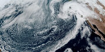 বায়ুমণ্ডলীয় নদী কী এবং কেন তারা বন্যা সৃষ্টি করে?