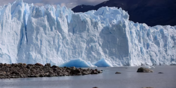 A block of ice melts in the Lago Argentino