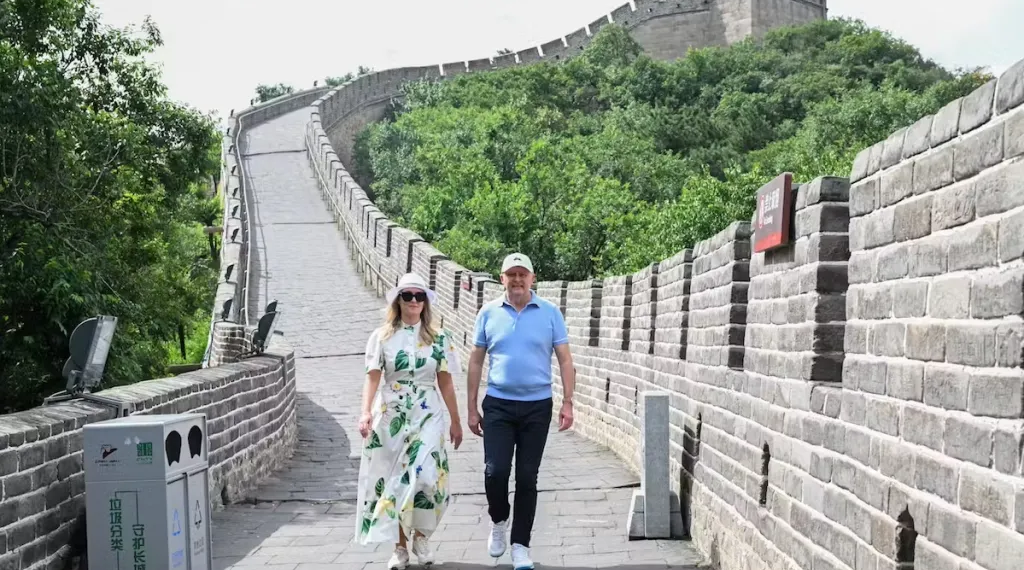 আলবেনিজ