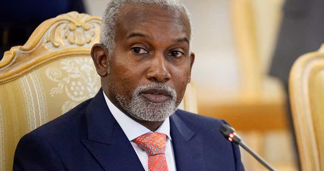 নির্বাসিত