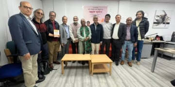 লন্ডনে কবি নাজমুল হককে নিয়ে কবিকণ্ঠের ব্যতিক্রমী সাহিত্যালাপ