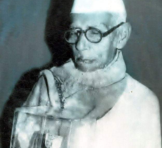 কেন্দ্রীয়