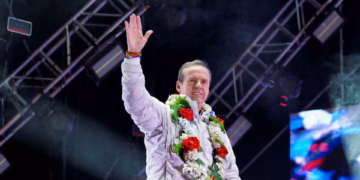 বলিভিয়ার কুইরোগার অর্থনৈতিক পরিবর্তনের প্রতিশ্রুতি