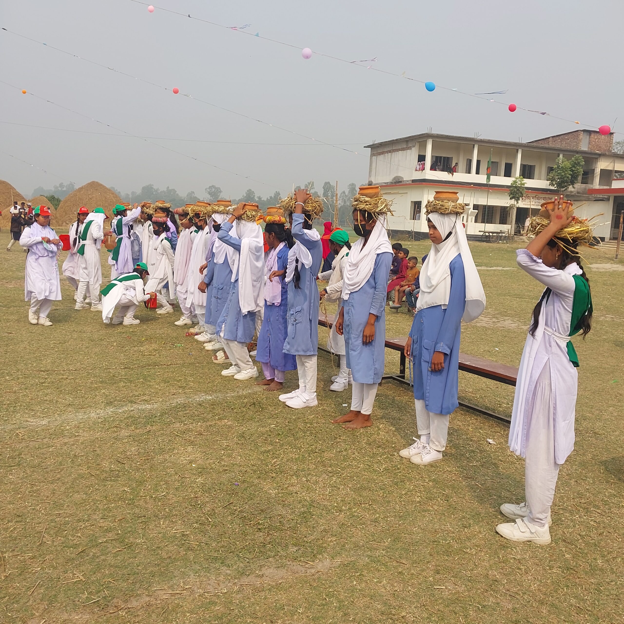 সাঁথিয়ার পুন্ডুরিয়া উচ্চ বিদ্যালয়ে বার্ষিক ক্রীড়া প্রতিযোগিতা অনুষ্ঠিত