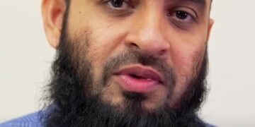 কট্ররপন্থি ইসলামী বক্তা মিজানুর রহমান আজহারিকে অষ্ট্রেলিয়ায় নিষিদ্ধ করে দেশ থেকে বের করে দেয়া হল