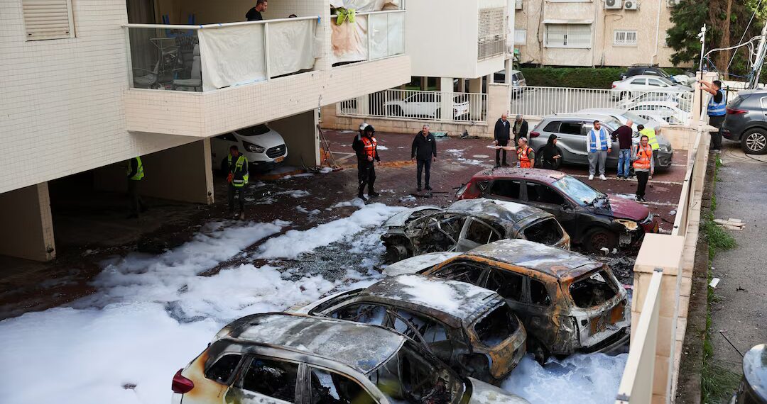 ট্রাম্প বলেছেন প্রণালী বন্ধ থাকলে ইরানে ‘নরক’ নেমে আসবে