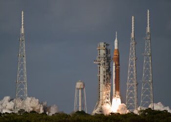 আর্টেমিস ২