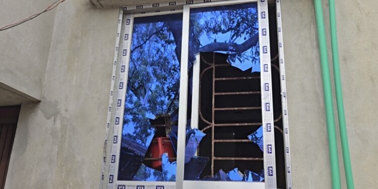 সাঁথিয়ায় মসজিদের মাইকে ঘোষণা দিয়ে বাড়ি-ঘরে হামলা, লুটপাটের অভিযোগ