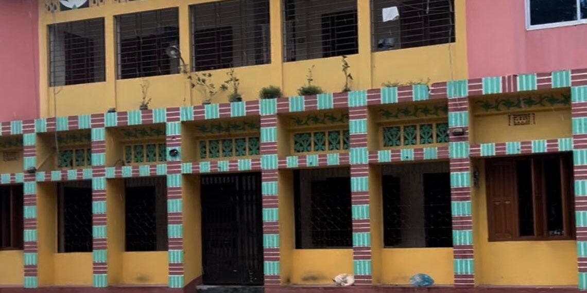 দেখে কিছু বুঝি নাই, চেখে পেলাম রসের সাগর