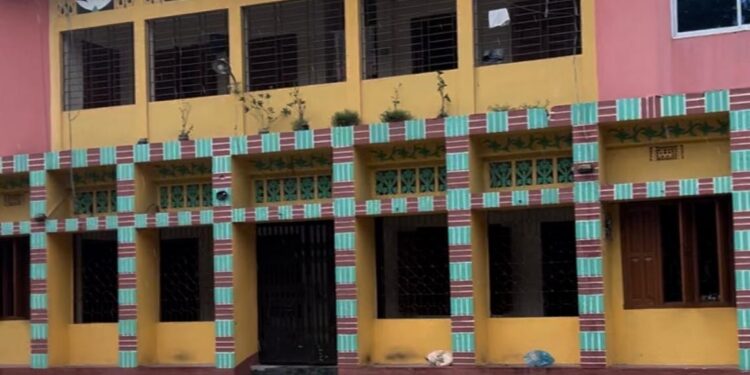 দেখে কিছু বুঝি নাই, চেখে পেলাম রসের সাগর