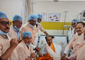 ভারতে বিক্ষোভ প্রশমিত অনশন ভাঙলেন সোনম ওয়াংচুক, প্রধানমন্ত্রীর টুইট যা বললেন অভিজিৎ ডিপকে